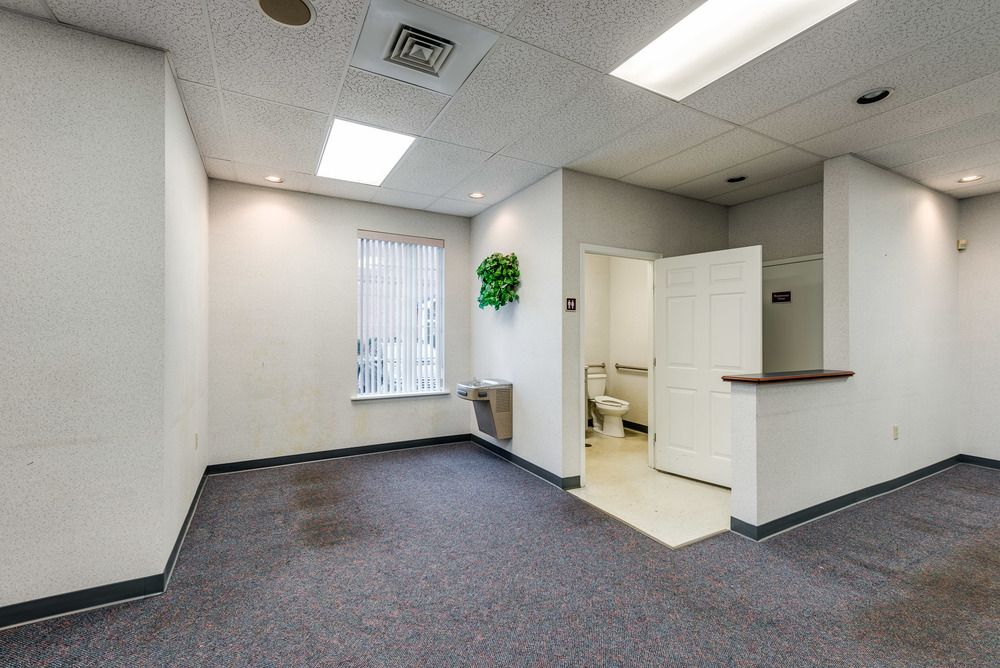 Surgery Center: 1059 Neal St, Cookeville, TN 38501